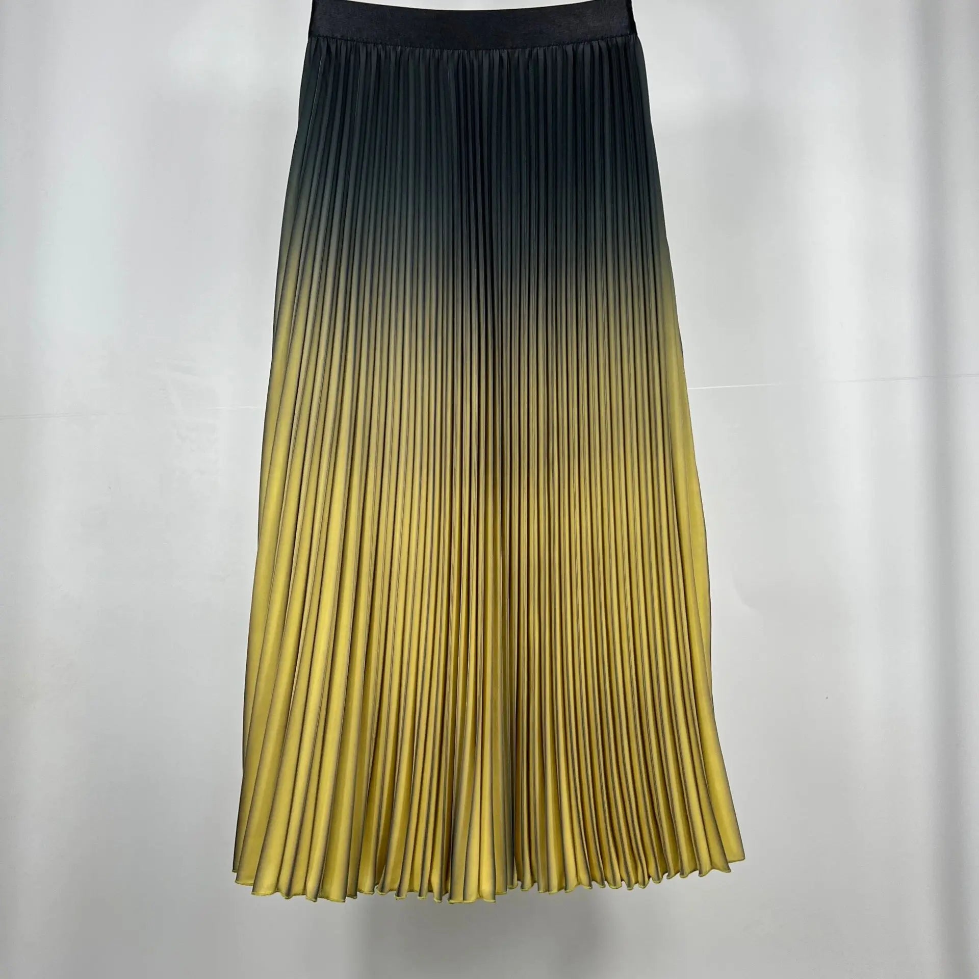 Gradient Pleated Midi Skirt