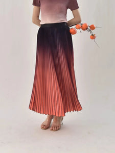 Gradient Pleated Midi Skirt